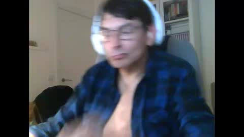 Snapshot of liongr69 chatting on 02/08/26, 10:35 liongr69 online show from 02/08/26, 10:35