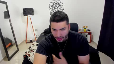 Snapshot of lionn_kingg chatting on 10/11/25, 03:17 Lion online show from 10/11/25, 03:17