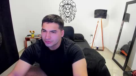 Snapshot of lionn_kingg chatting on 11/09/25, 02:10 Lion online show from 11/09/25, 02:10