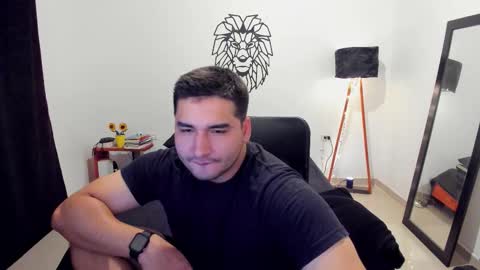 Snapshot of lionn_kingg chatting on 11/13/25, 12:53 Lion online show from 11/13/25, 12:53