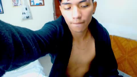 Snapshot of lionpuppy17 chatting on 01/06/25, 06:41 Lionpuppy online show from 01/06/25, 06:41