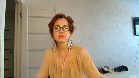 Liora Weiss online show from 04/28/26, 10:20