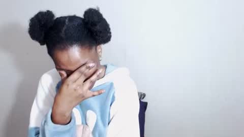 Snapshot of lipcandyxx20 chatting on 03/08/26, 05:22 lipcandyxx20 online show from 03/08/26, 05:22