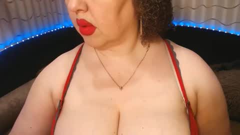 Snapshot of lipsaddiction chatting on 05/22/26, 12:22 LIpsAddiction online show from 05/22/26, 12:22