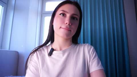 Snapshot of lipswithsmileonthem chatting on 05/21/26, 01:34 Amelia online show from 05/21/26, 01:34