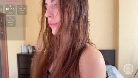 Snapshot of lipsylolly chatting on 05/25/26, 10:54 lipsylolly online show from 05/25/26, 10:54