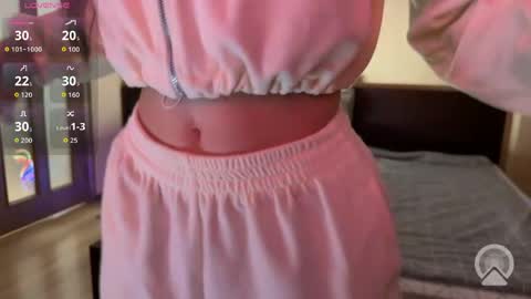 Snapshot of lipsylolly chatting on 05/30/26, 07:44 lipsylolly online show from 05/30/26, 07:44