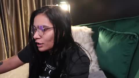 Snapshot of lireesa chatting on 02/01/25, 04:56 Lire online show from 02/01/25, 04:56