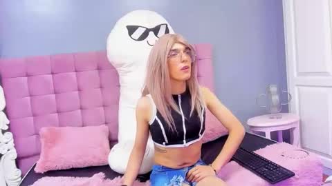 Lis  online show from 03/08/26, 02:15