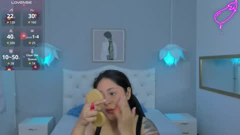 Lisa online show from 10/16/25, 06:42