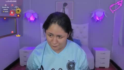 Lisa online show from 11/10/25, 06:07