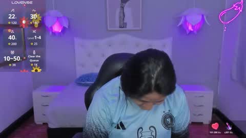 Lisa online show from 11/21/25, 11:42