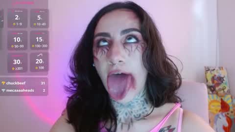 Snapshot of lisa_avila_ chatting on 10/24/25, 09:33 Lisa online show from 10/24/25, 09:33