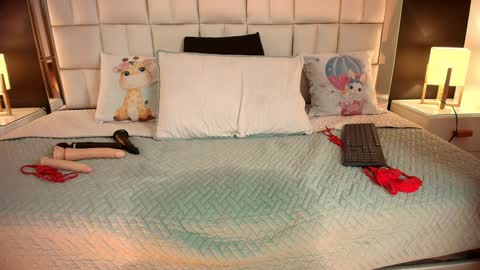 Snapshot of lisa_casper chatting on 01/30/25, 06:32 Lisa online show from 01/30/25, 06:32