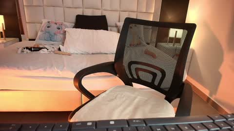 Snapshot of lisa_casper chatting on 02/01/25, 05:26 Lisa online show from 02/01/25, 05:26