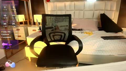 Snapshot of lisa_casper chatting on 02/22/25, 09:15 Lisa online show from 02/22/25, 09:15