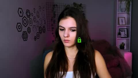 Snapshot of lisa_dark_ chatting on 01/14/26, 10:10 Lisa online show from 01/14/26, 10:10