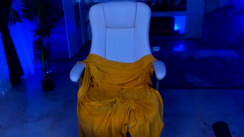 lisa_elfy online show from 01/28/25, 04:52