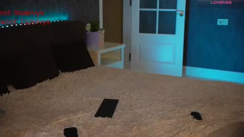 lisa_elfy online show from 06/23/26, 05:22
