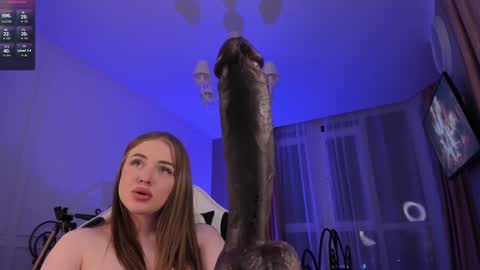 Lisa online show from 02/19/25, 01:08