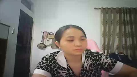 lisa_hanw online show from 04/26/26, 01:31
