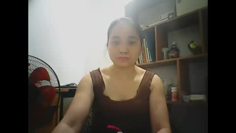 lisa_hanw online show from 05/01/26, 01:32