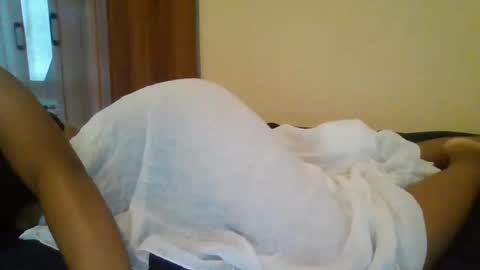 lisa larry online show from 12/25/24, 03:50