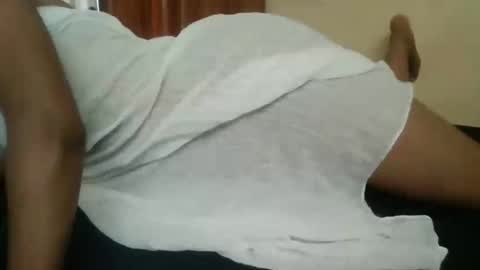 lisa larry online show from 12/29/24, 10:01