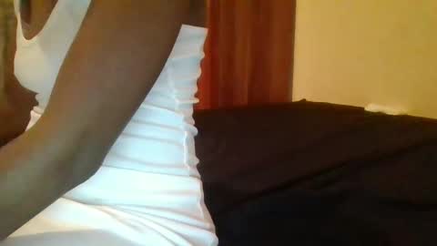 lisa larry online show from 02/06/25, 02:22