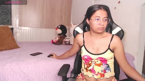 Snapshot of lisa_sexxy chatting on 03/25/26, 03:23 faisury online show from 03/25/26, 03:23