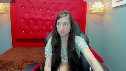 Lisa online show from 01/12/25, 07:53