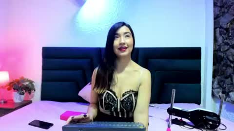 Snapshot of lisa_white_ chatting on 08/02/26, 09:02 lisa white online show from 08/02/26, 09:02