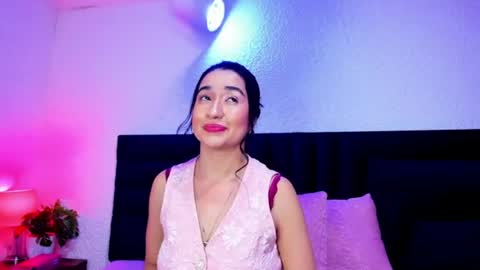 Snapshot of lisa_white_ chatting on 08/07/26, 11:51 lisa white online show from 08/07/26, 11:51
