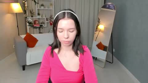 Snapshot of lisa_willsons chatting on 12/16/25, 01:21 lisa_willsons online show from 12/16/25, 01:21