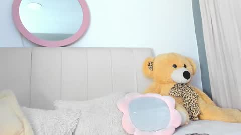 Lisa online show from 02/08/25, 02:04