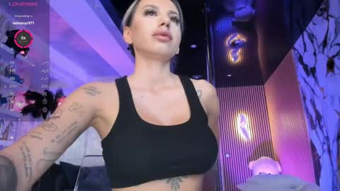 Snapshot of lisaakira chatting on 04/23/26, 06:14 onlyfans-lisaakira instagram-lisaakira9 twitter-lisaakira4 online show from 04/23/26, 06:14
