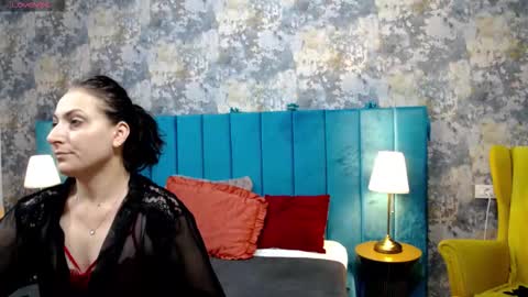 lisacroft online show from 12/17/25, 07:14