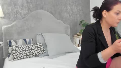 lisacroft online show from 03/15/26, 06:30