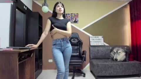 Snapshot of lisagray_1 chatting on 07/22/26, 07:38 Lisa Gray Independent Model online show from 07/22/26, 07:38