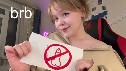 -Lisa- Help me to reach 100 thumbs up3 online show from 02/16/25, 09:27