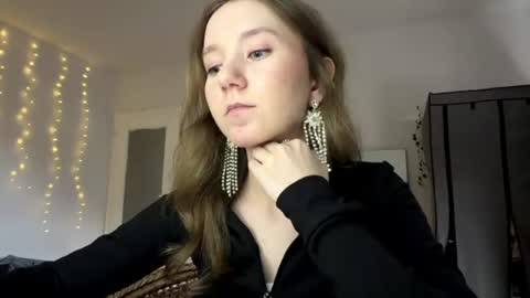 Snapshot of lisasmall chatting on 06/12/26, 06:29 lisasmall online show from 06/12/26, 06:29