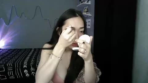 Snapshot of lisawagner07 chatting on 02/23/26, 07:55 Xinli Su online show from 02/23/26, 07:55