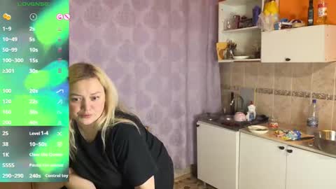 Snapshot of lisawilliamsss chatting on 02/14/26, 02:14 Lisa online show from 02/14/26, 02:14