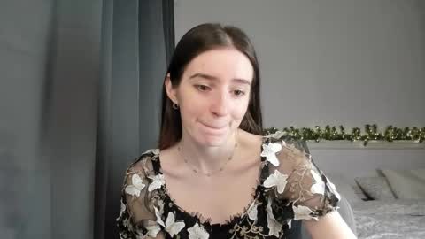 Snapshot of lisawoo chatting on 01/05/25, 10:19 Lisa online show from 01/05/25, 10:19