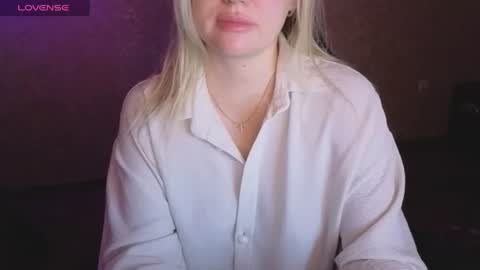 Snapshot of lisenok26 chatting on 06/24/26, 12:42 Anna online show from 06/24/26, 12:42