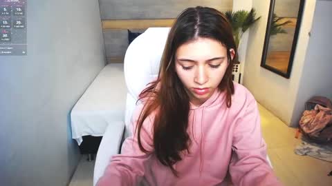 Snapshot of liseth_fox chatting on 12/14/24, 12:44 Liseth Fox online show from 12/14/24, 12:44