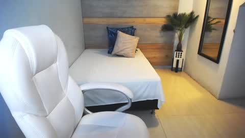 Snapshot of liseth_fox chatting on 12/21/24, 03:31 Liseth Fox online show from 12/21/24, 03:31