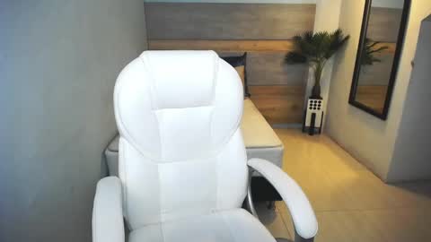 Snapshot of liseth_fox chatting on 12/26/24, 04:14 Liseth Fox online show from 12/26/24, 04:14