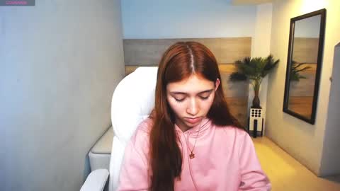 Snapshot of liseth_fox chatting on 01/03/25, 10:40 Liseth Fox online show from 01/03/25, 10:40