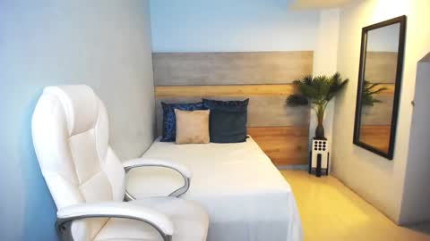 Snapshot of liseth_fox chatting on 01/04/25, 03:39 Liseth Fox online show from 01/04/25, 03:39